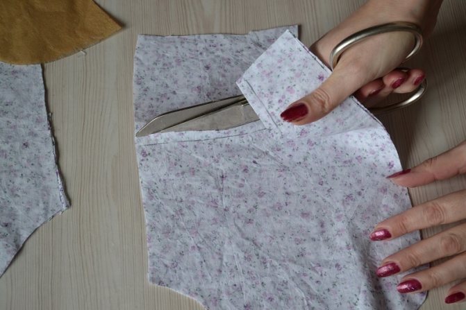 Передние половинки подкладки карманов джинсов